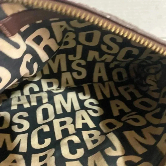 Marc By Marc Jacobs Brown distressed leather crossbody handbag - Picture 11 of 11